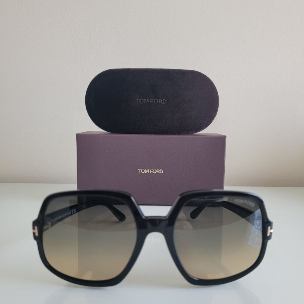 Tom Ford - Black Oversized, "bug-eye" sunglasses - Picture 2 of 5